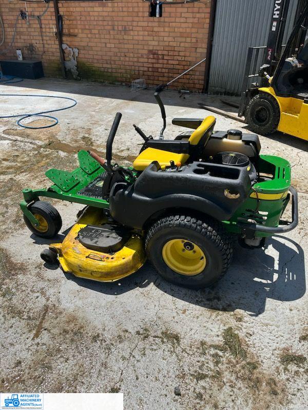 (5618) JD Z425 Zero Turn Front Deck Mower Barooga | AMA Group Australia