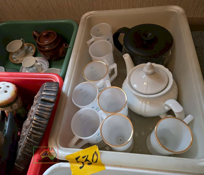 (12389) 4x Tubs of Assorted Crockery - photo 4