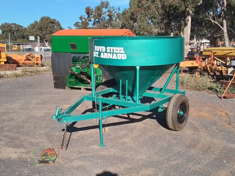 (12767) Boyd Steel Trailing Sheep Feeder