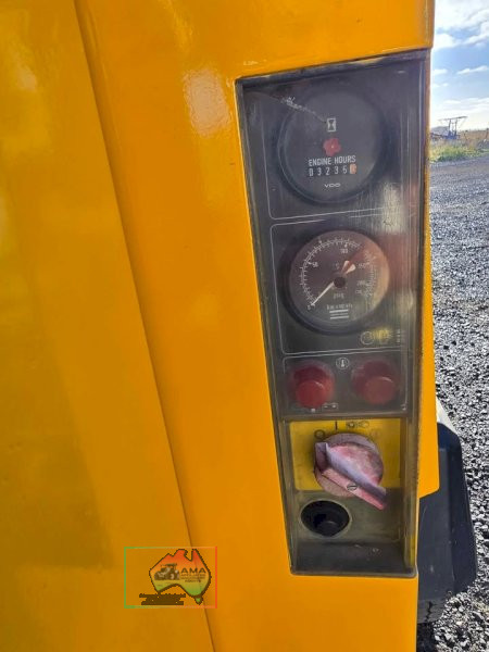 (9273)  Atlas copco XAS96 185Cfm Diesel Air Compressor - photo 4