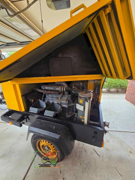 (9273)  Atlas copco XAS96 185Cfm Diesel Air Compressor - photo 2