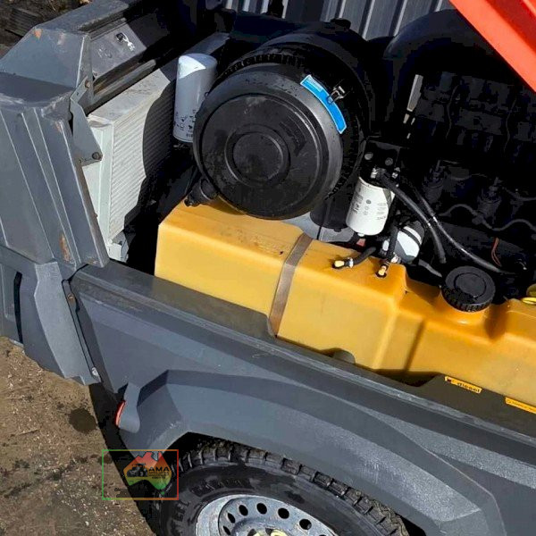 (9820) Atlas Copco XAS 185 Aftercooled Diesel Air Compressor + Blowgun & 20m ¾″ Hose - photo 6
