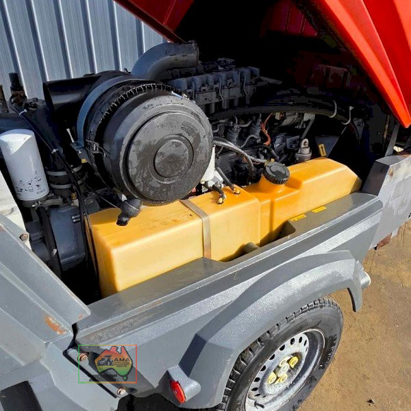 (9820) Atlas Copco XAS 185 Aftercooled Diesel Air Compressor + Blowgun & 20m ¾″ Hose - photo 8