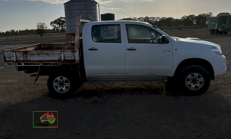 (11032) 2009 Toyota Hilux Dual Cab Ute - photo 2